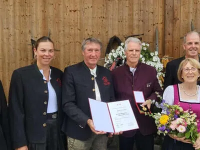 Verleihung der Verdienstmedaille des Landes Tirol an Hans-Peter Gruber Bild 1